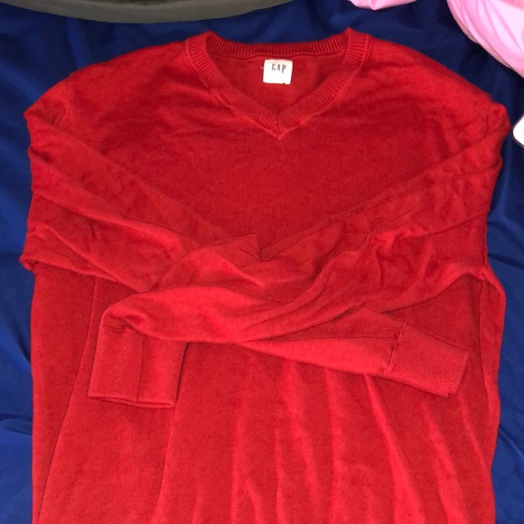 Red GAP Sweater - Picture 3 of 3